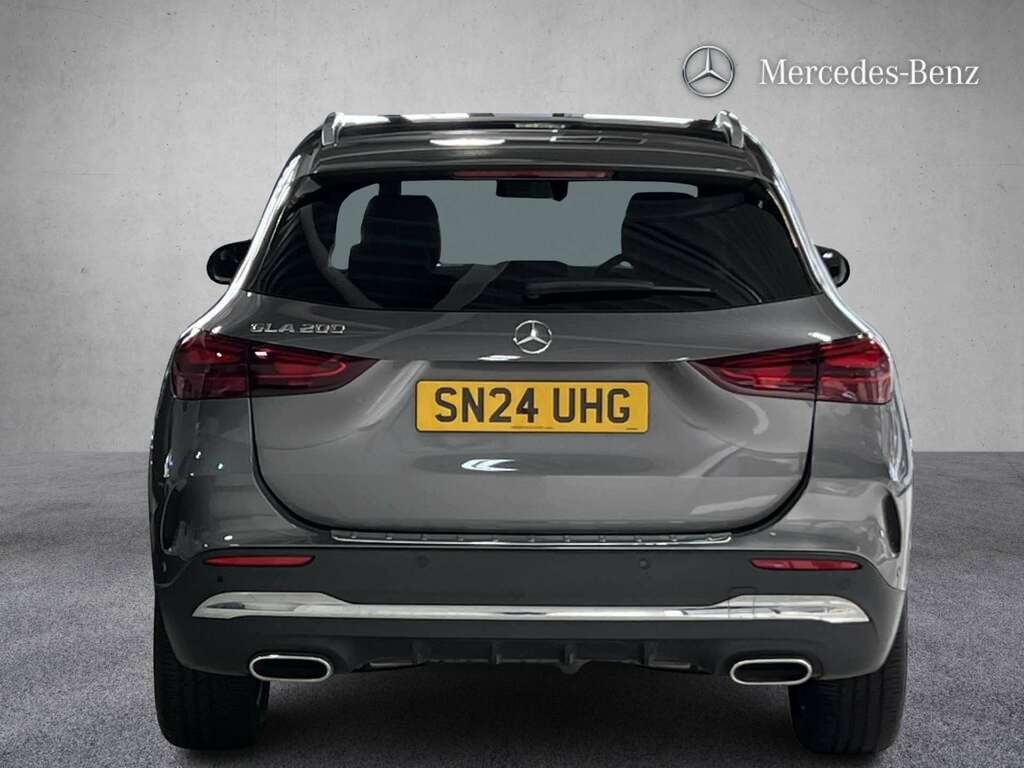Mercedes-Benz GLA Class 200 Amg Line Executive 2024 SN24UHG Grey #5