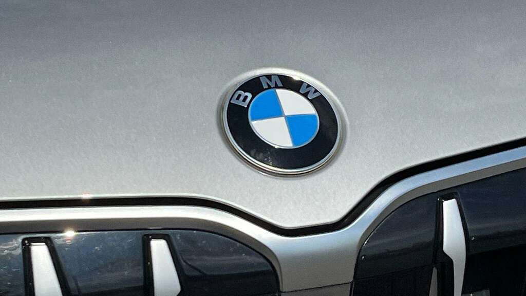 BMW X1 X1 Sdrive18d M Sport Green #23