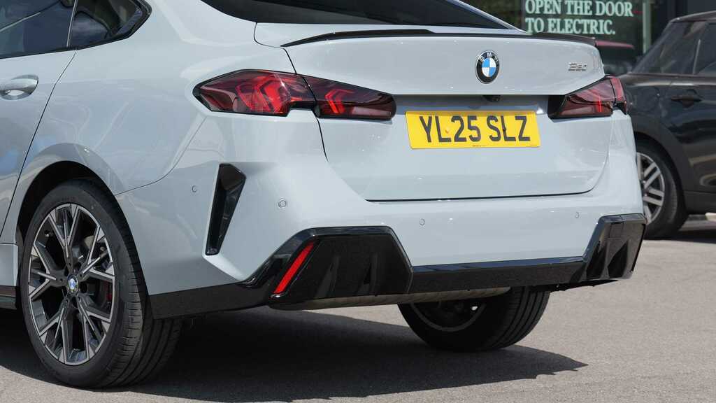 BMW 2 Series Bmw 2 Series Xdrive Luxury Black #18