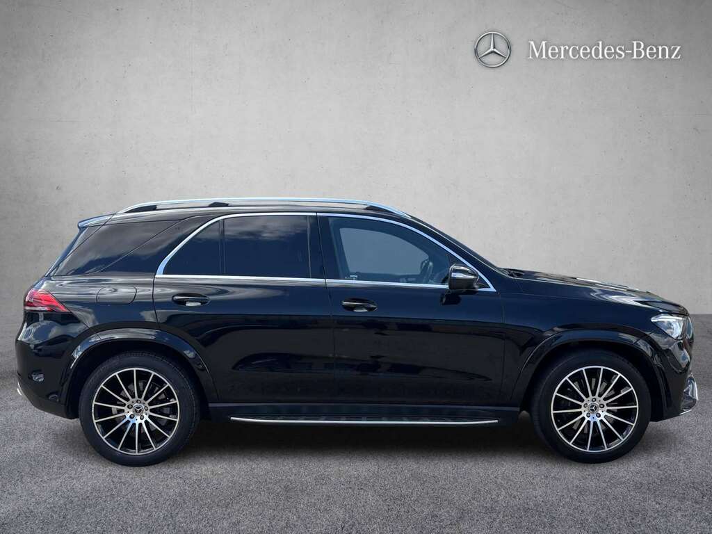 Mercedes-Benz GLE Class 400D 4Matic Amg Line Prem 9G-tronic 7 St 202 KM23NSZ Black #3