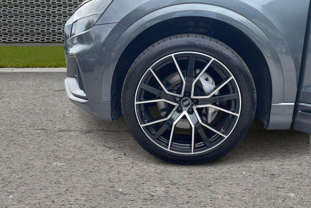 Audi Q8 55 Tfsi Quattro Vorsprung Tiptronic 2021 Grey #6