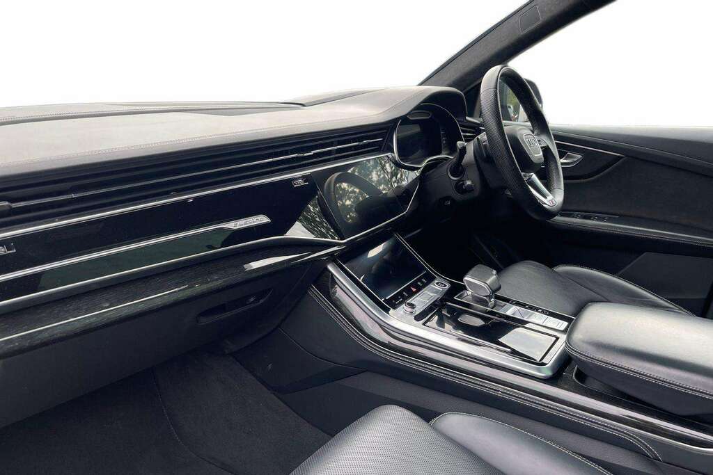 Audi Q8 55 Tfsi Quattro Vorsprung Tiptronic 2021 Grey #4