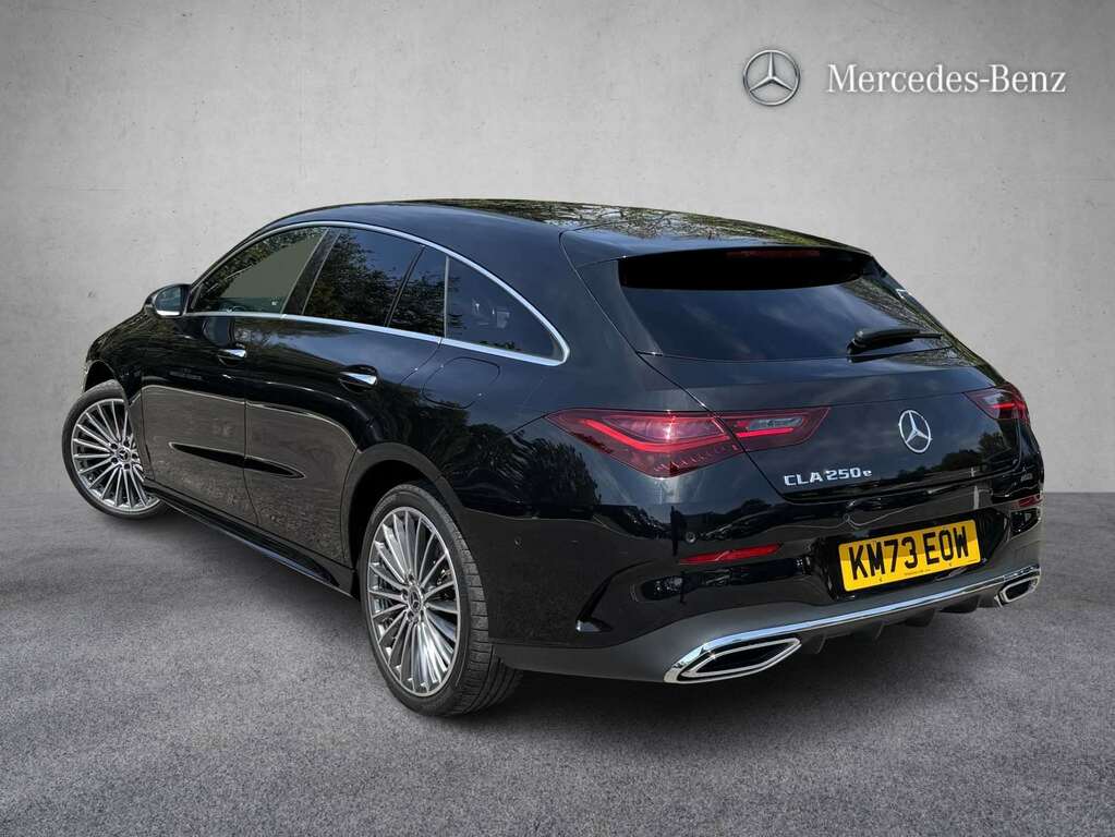 Mercedes-Benz CLA Class 250E Amg Line Premium Tip 2023 Black #2