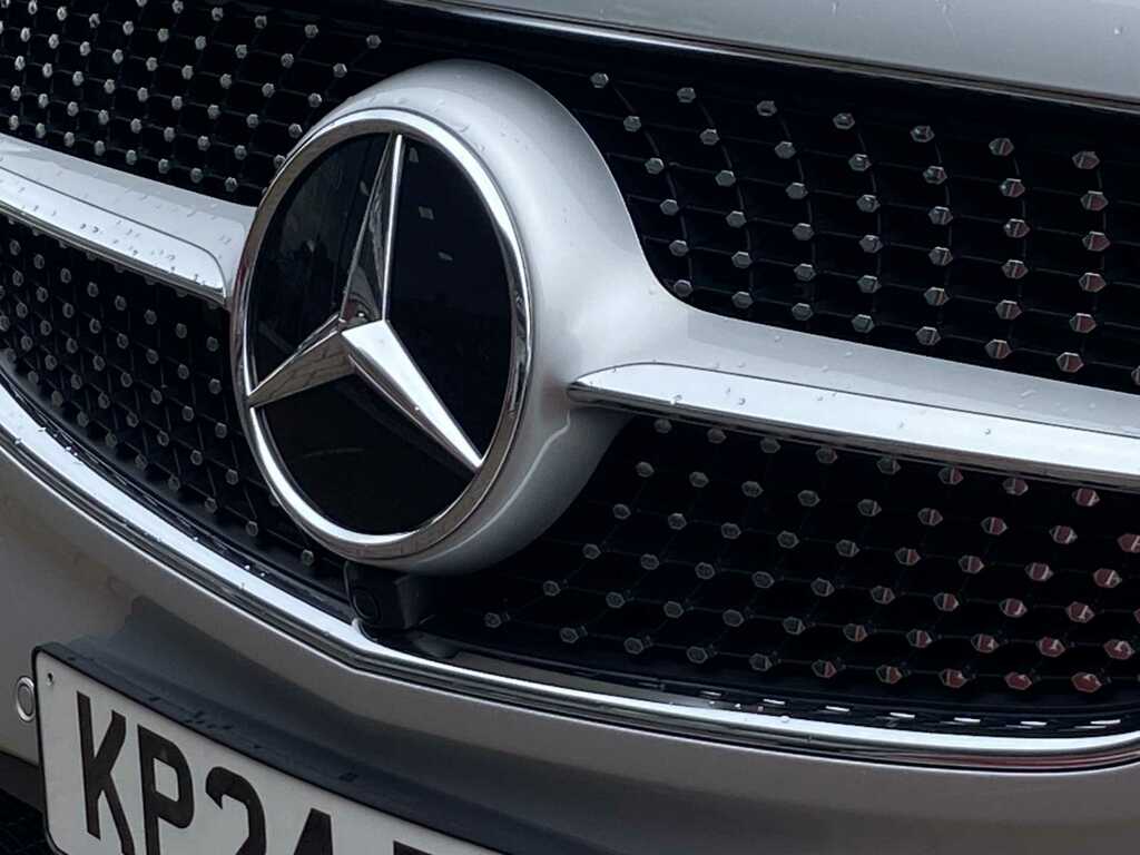 Mercedes-Benz V Class V220 D Amg Line 9G-tronic Extra Long Black #12