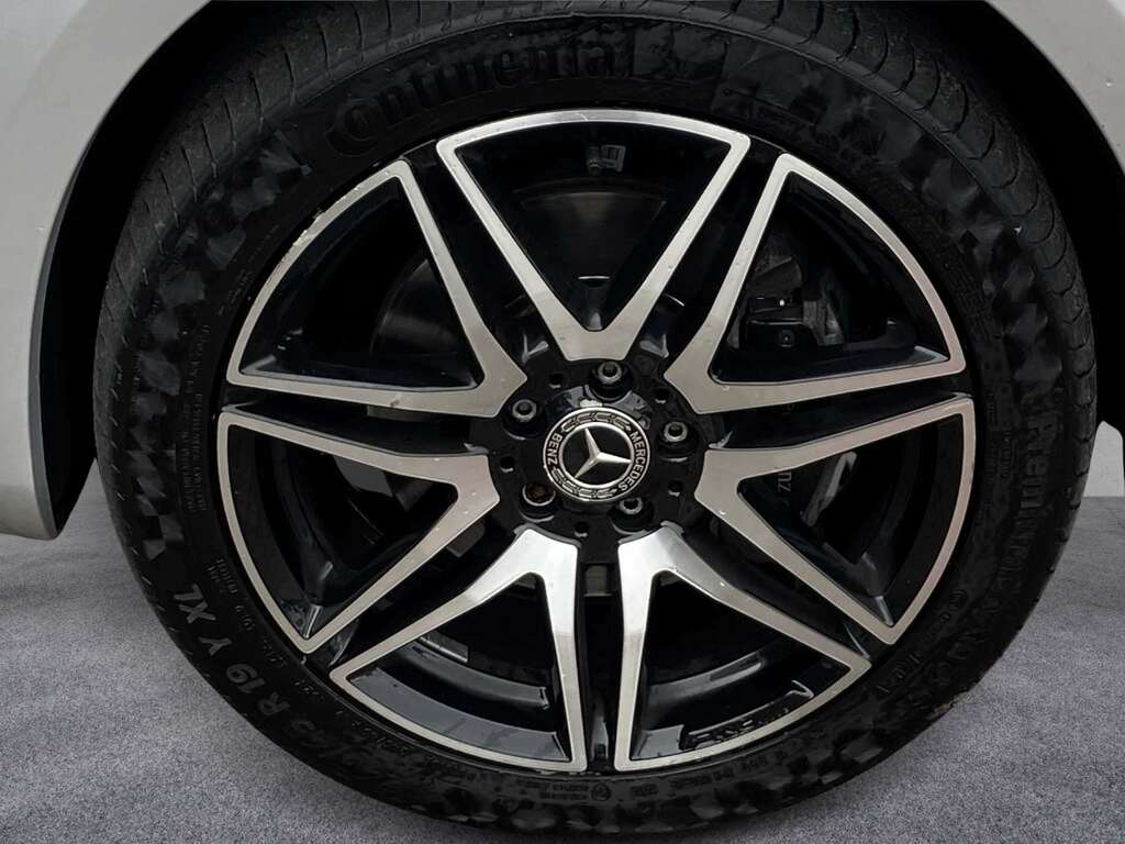 Mercedes-Benz V Class V220 D Amg Line 9G-tronic Extra Long Black #7
