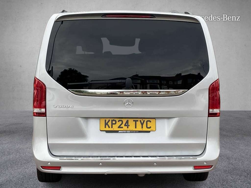 Mercedes-Benz V Class V300 D 237 Amg Line 9G-tronic Extra Long 202 Silver #5