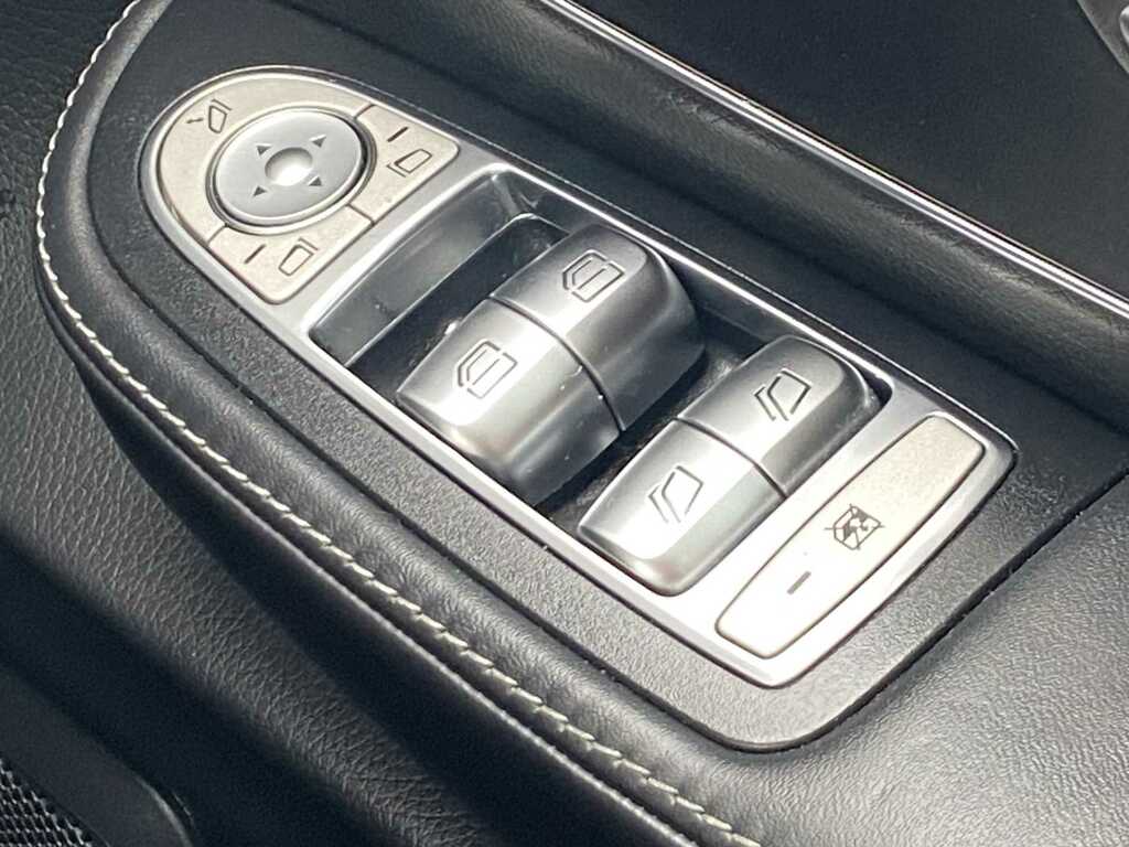 Mercedes-Benz V Class V220 D Amg Line 9G-tronic Extra Long Black #37