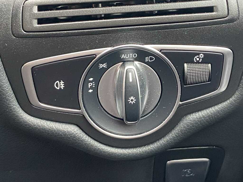 Mercedes-Benz V Class V220 D Amg Line 9G-tronic Extra Long Black #26