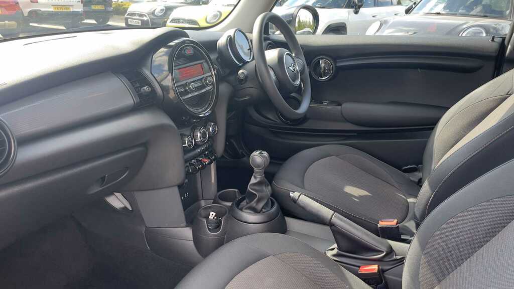 Mini Hatch 1.5 Cooper 2017 Black #5