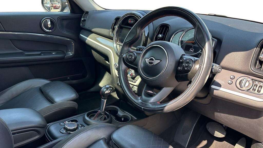 Mini Countryman Cooper S All4 Countryman Red #8