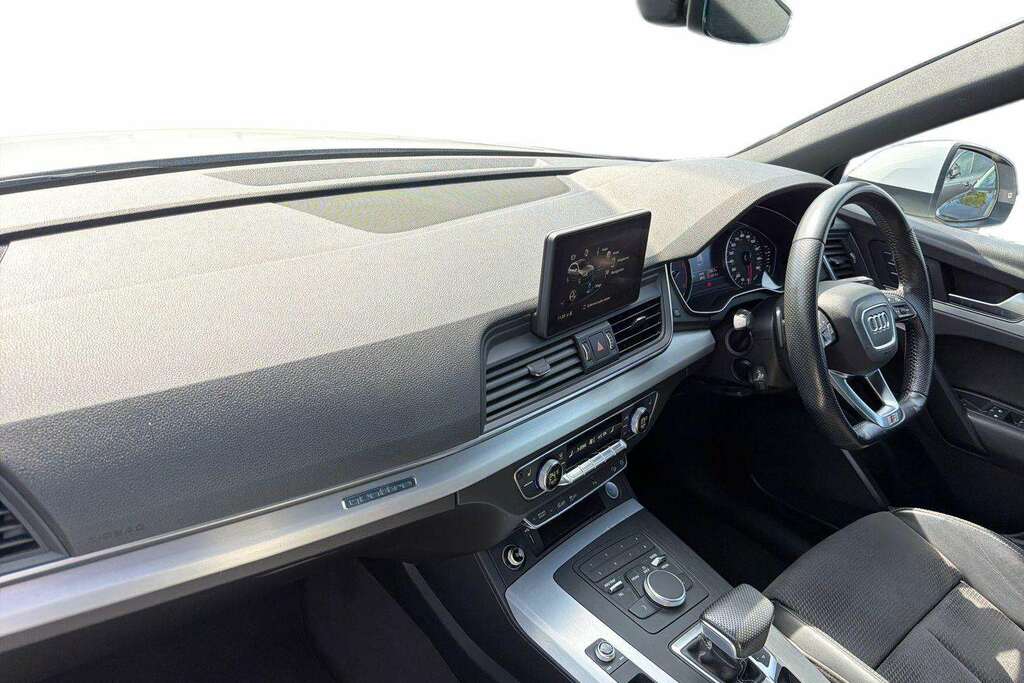 Audi Q5 2.0 Tdi Quattro S Line S Tronic 2018 White #2
