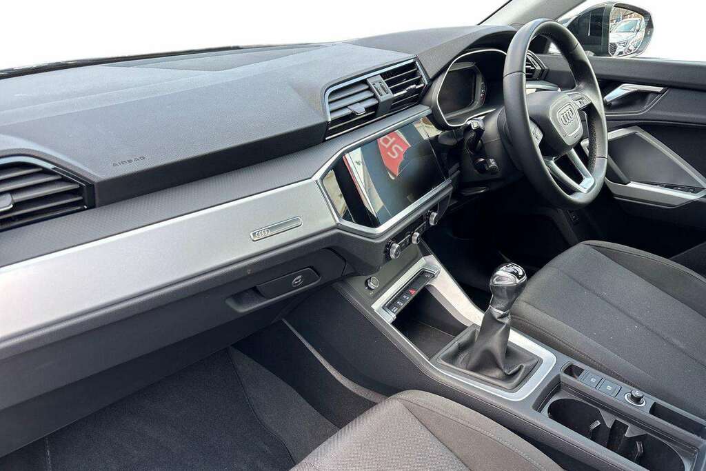 Audi Q3 35 Tfsi Technik 2023 Black #2