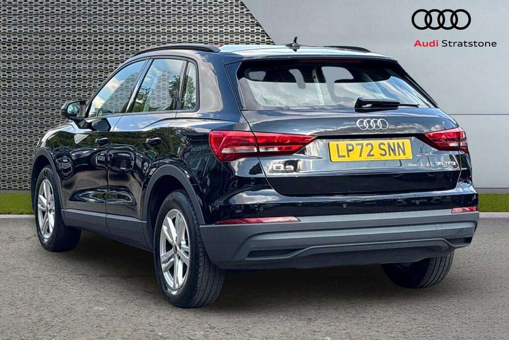 Audi Q3 35 Tfsi Technik 2023 Black #3