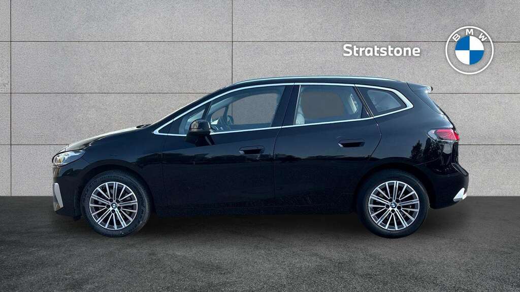 BMW 2 Series 220I Mht Luxury Dct 2023 Black #4