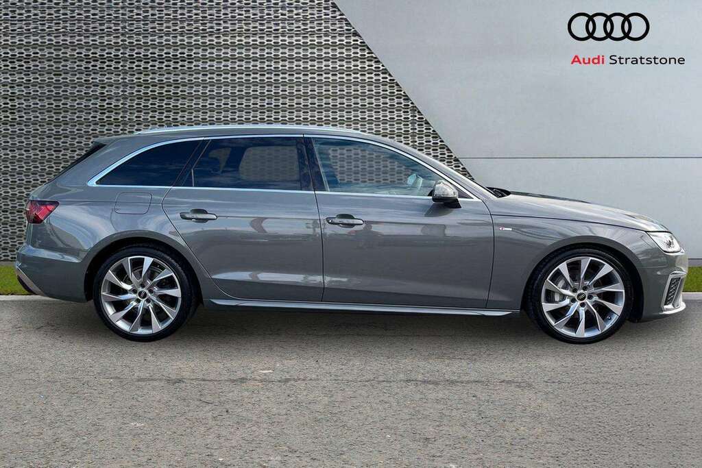 Audi A4 40 Tfsi 204 S Line S Tronic 2023 Grey #4