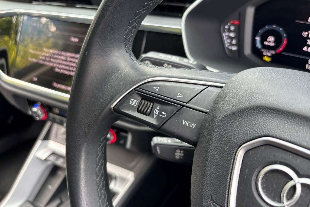 Audi Q3 35 Tfsi Black Edition S Tronic 20 Alloy White #16