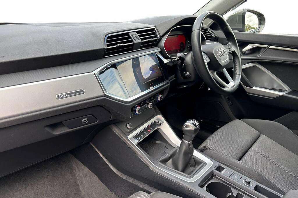 Audi Q3 35 Tfsi Sport 2024 Grey #2
