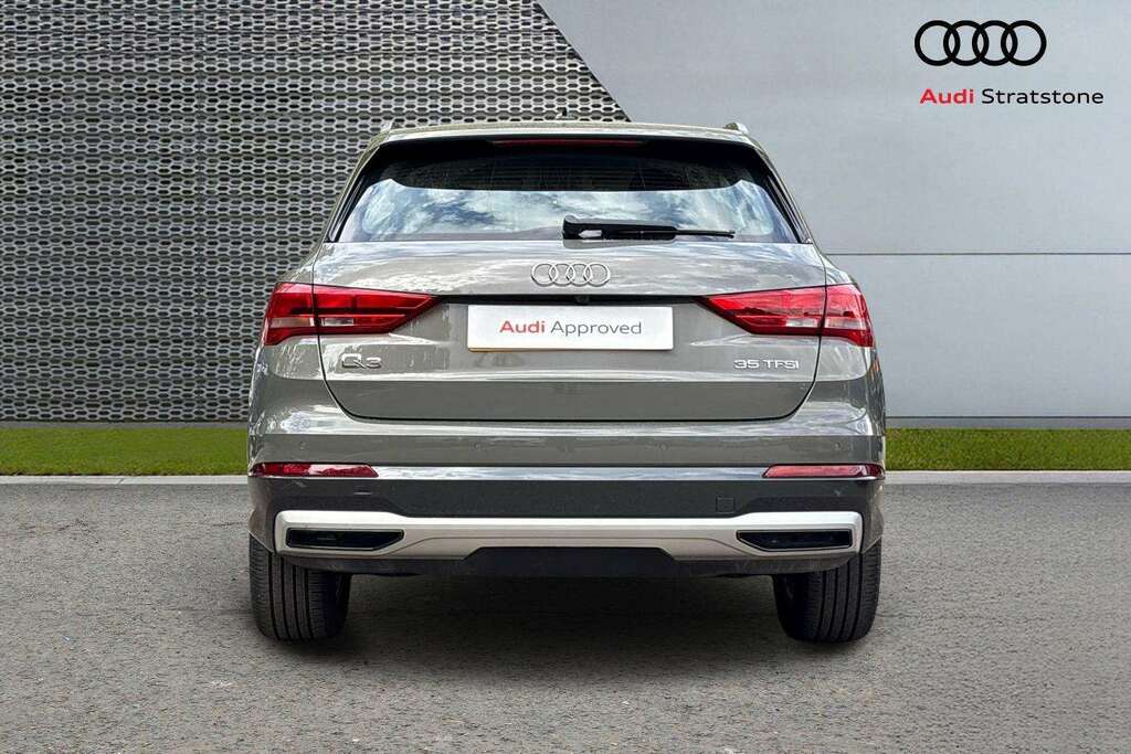 Audi Q3 35 Tfsi Black Edition S Tronic 20 Alloy White #7