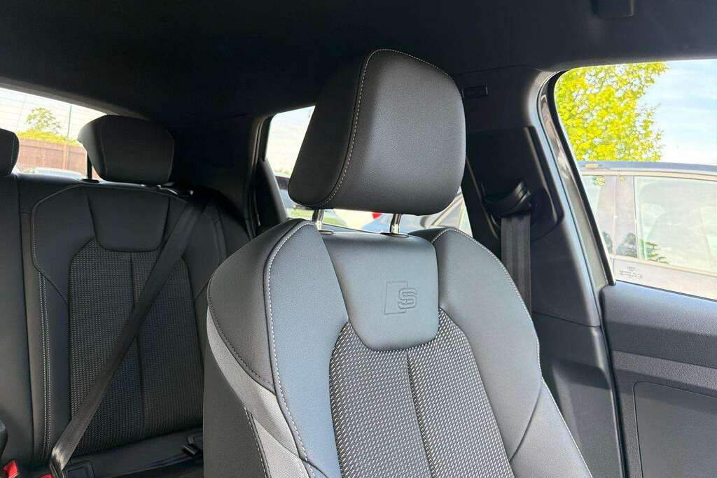 Audi A1 1.0 Tfsi 30 Black Edition Sportback S T #35
