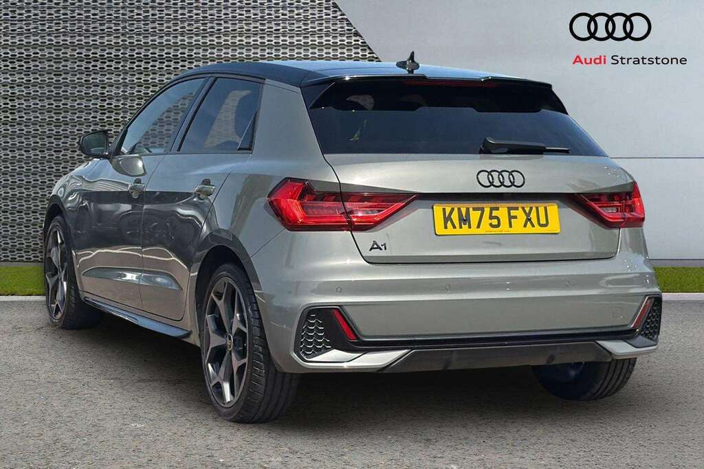 Audi A1 1.0 Tfsi 30 Black Edition Sportback S T #3