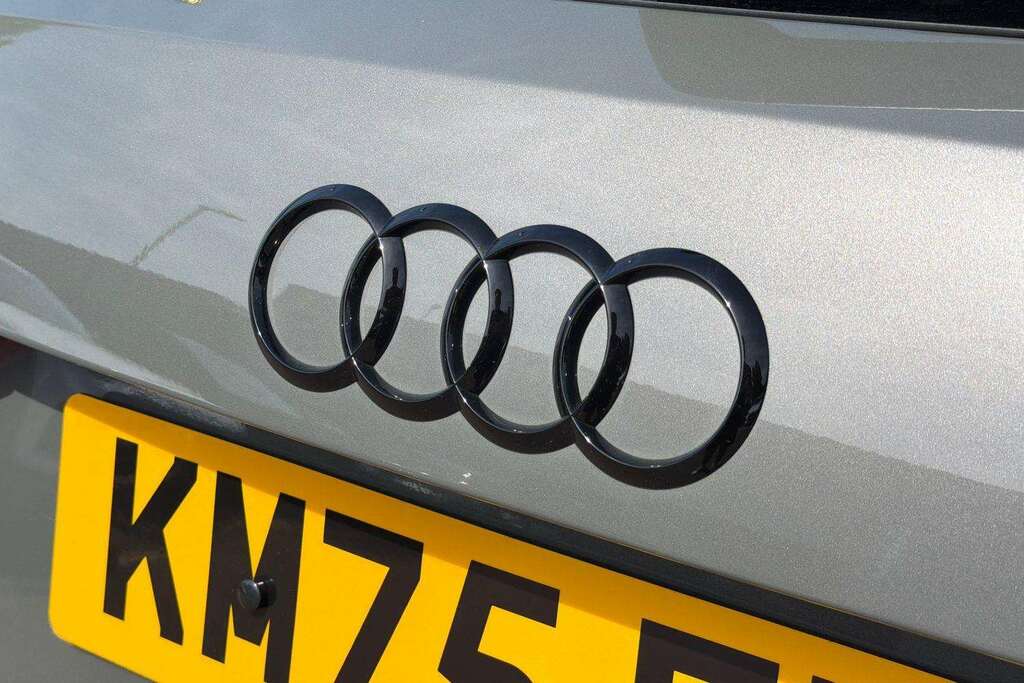 Audi A1 1.0 Tfsi 30 Black Edition Sportback S T #12