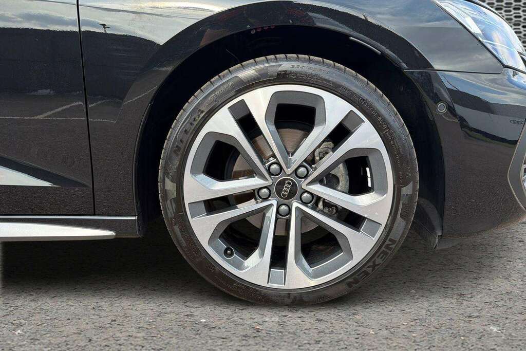 Audi A3 30 Tfsi S Line 2024 Black #5