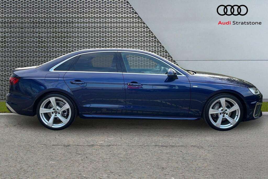 Audi A4 40 Tfsi 204 S Line S Tronic 2024 Blue #4