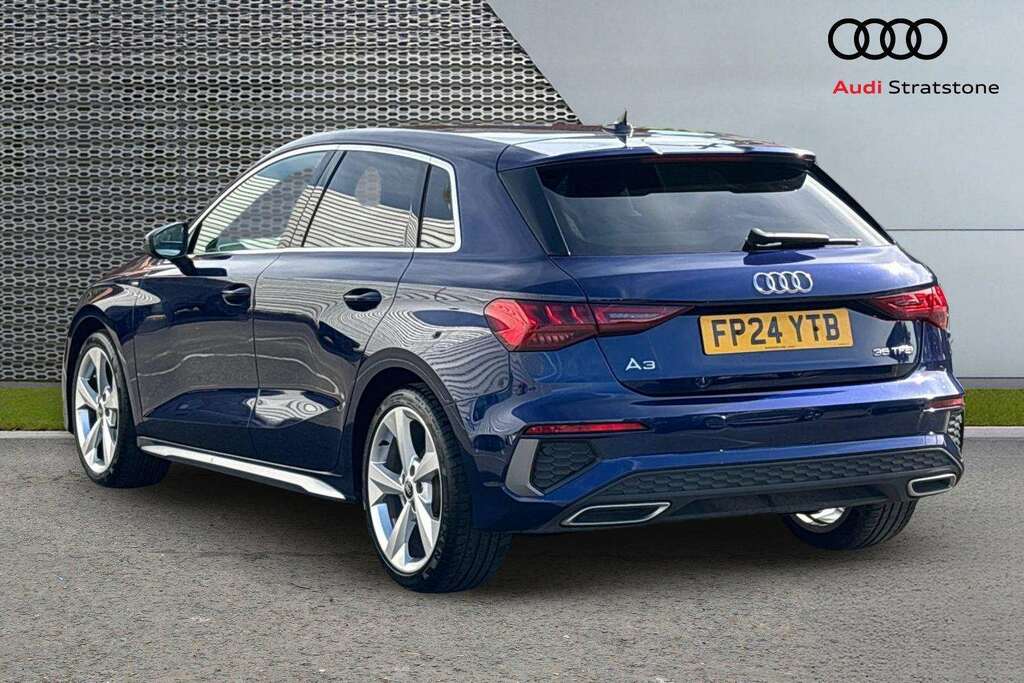 Audi A3 35 Tfsi S Line S Tronic 2024 FP24YTB Blue #2