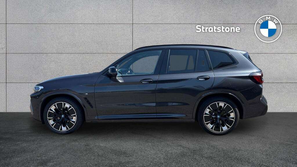BMW iX3 210Kw M Sport Pro 80Kwh 2022 Grey #4