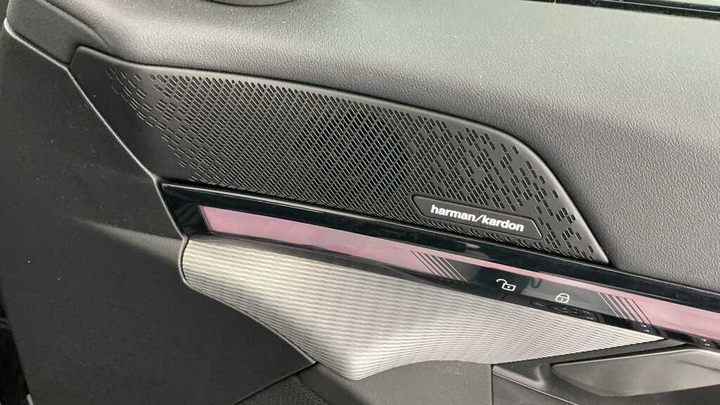 BMW i5 250Kw Edrive40 Sport Edition 84Kwh At Teccmf Black #18