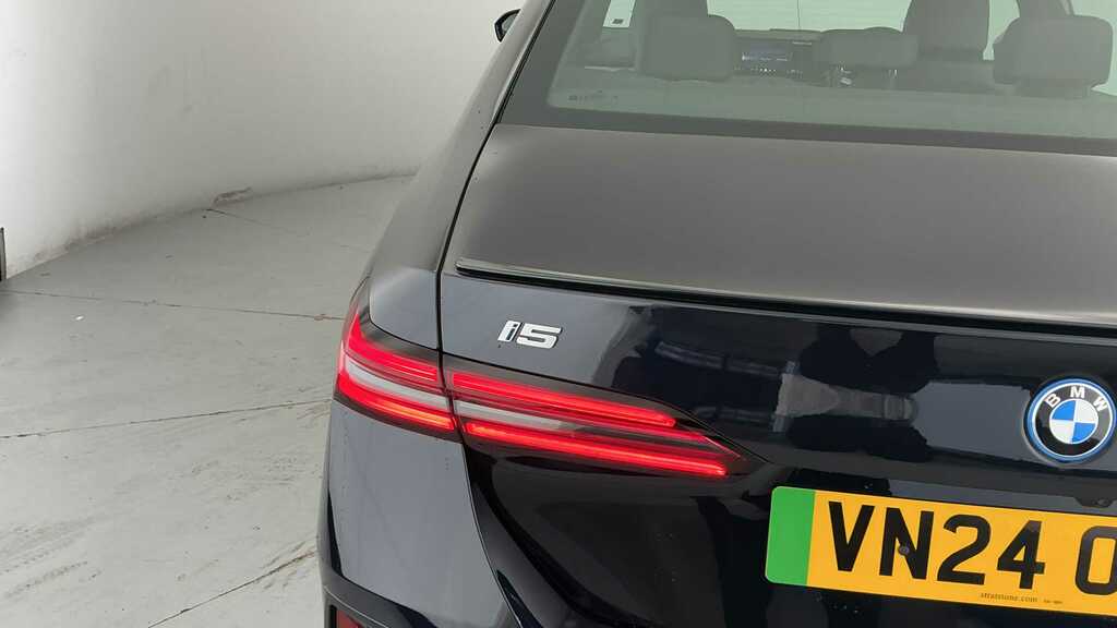 BMW i5 250Kw Edrive40 Sport Edition 84Kwh At Teccmf Black #38