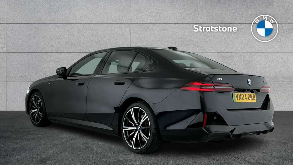 BMW i5 250Kw Edrive40 M Sport Pro 84Kwh 2024 Black #2