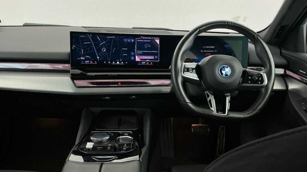 BMW i5 250Kw Edrive40 M Sport Pro 84Kwh 2024 Black #5