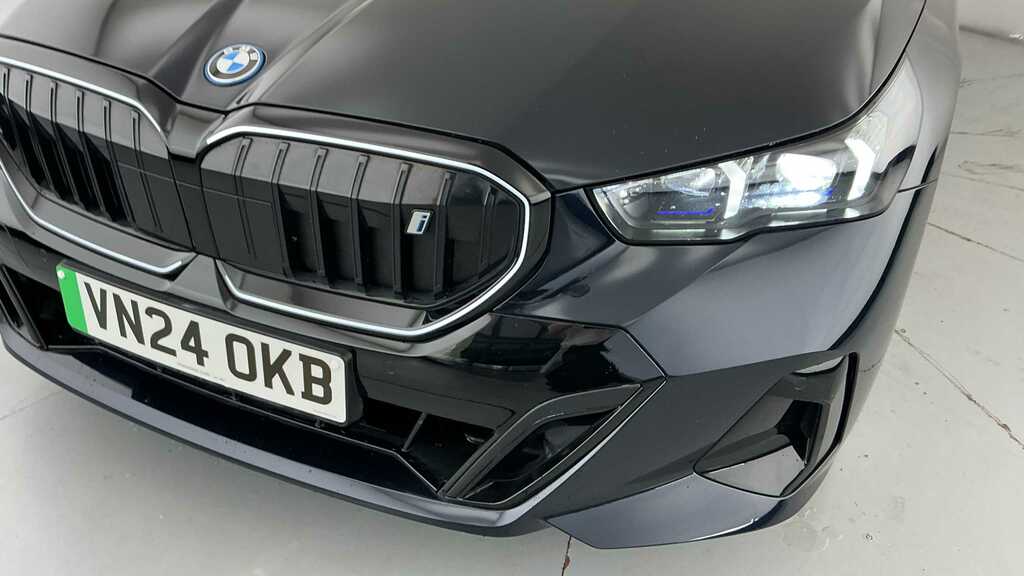 BMW i5 250Kw Edrive40 Sport Edition 84Kwh At Teccmf Black #42