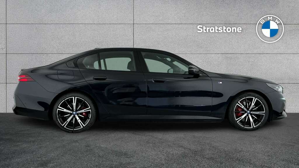 BMW i5 250Kw Edrive40 M Sport Pro 84Kwh 2024 Black #3