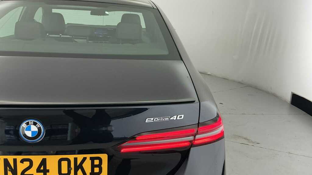 BMW i5 250Kw Edrive40 Sport Edition 84Kwh At Teccmf Black #39