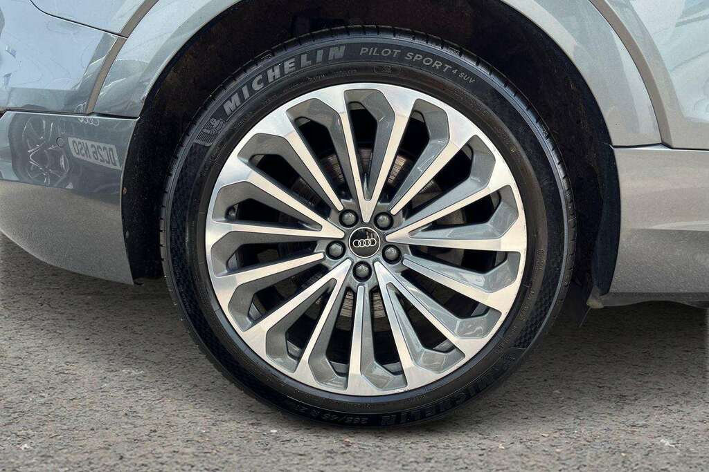 Audi Q8 e tron 300Kw 55 Quattro 114Kwh Vorsprung Grey #9