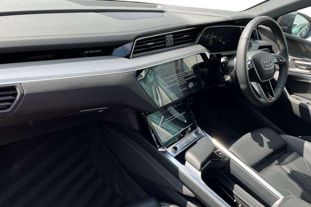 Audi Q8 e tron 300Kw 55 Quattro 114Kwh S Line 2023 Grey #2