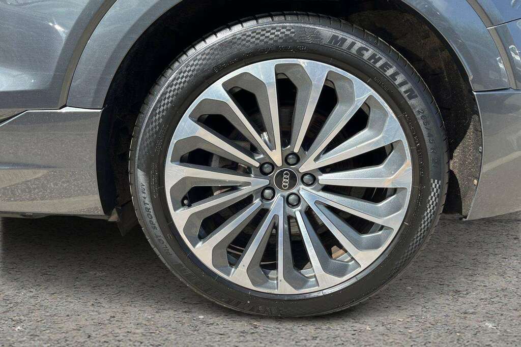Audi Q8 e tron 300Kw 55 Quattro 114Kwh Vorsprung Grey #10