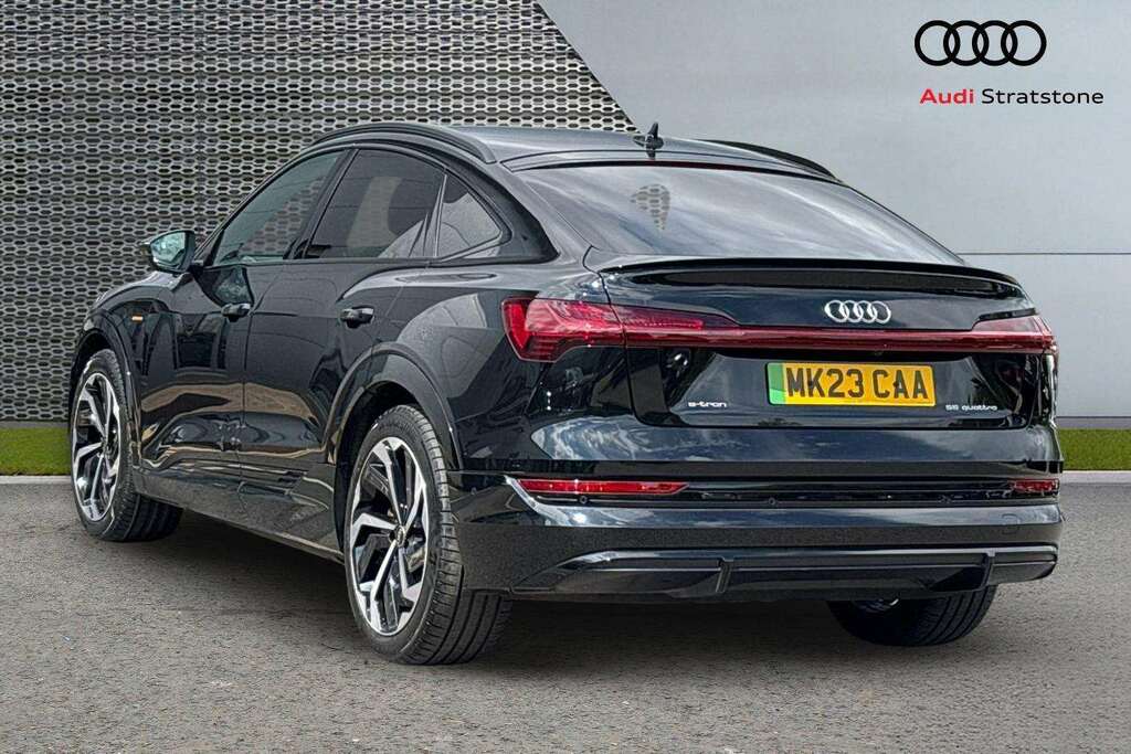 Audi E-tron 300Kw 55 Quattro 95Kwh Black Edition 2023 Black #3