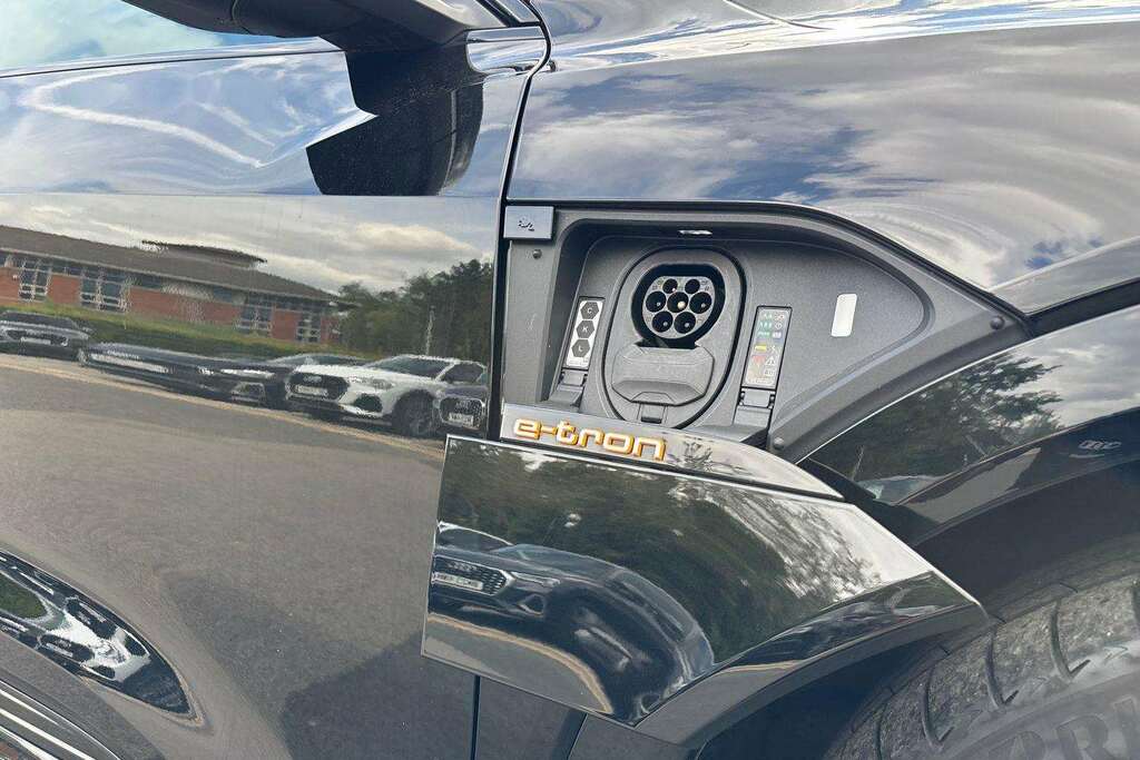 Audi E-tron 300Kw 55 Qtro 95Kwh Black Ed Cs 22Kwch White #31