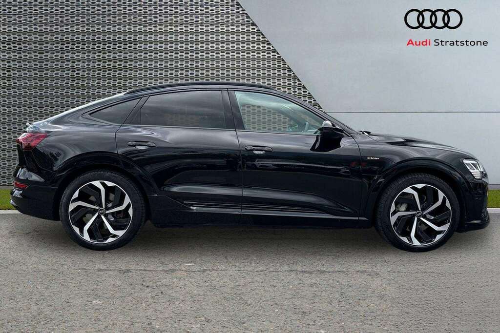 Audi E-tron 300Kw 55 Quattro 95Kwh Black Edition 2023 Black #4