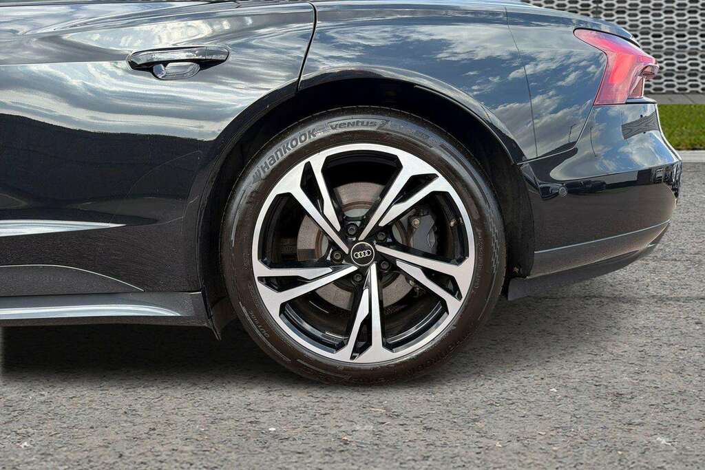 Audi E Tron GT Saloon Quattro 93.4Kwh 476 Ps Grey #10