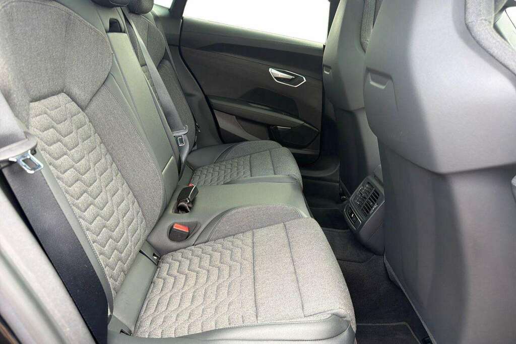 Audi E Tron GT Saloon Quattro 93.4Kwh 476 Ps Grey #21