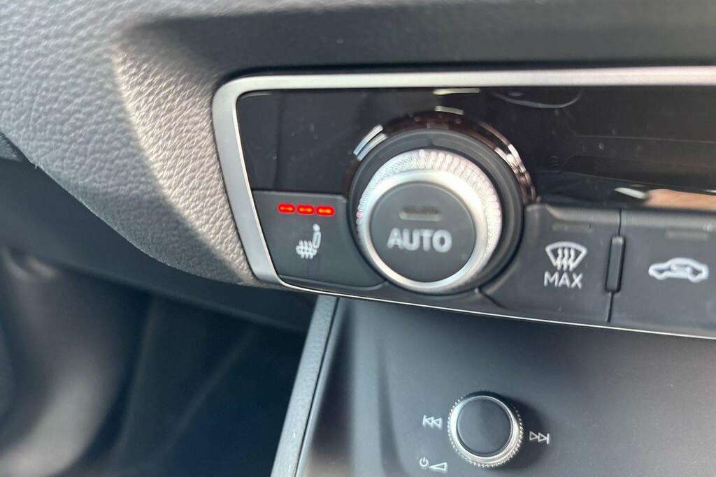 Audi Q3 35 Tdi Black Edition S Tronic 20 Alloy White #28