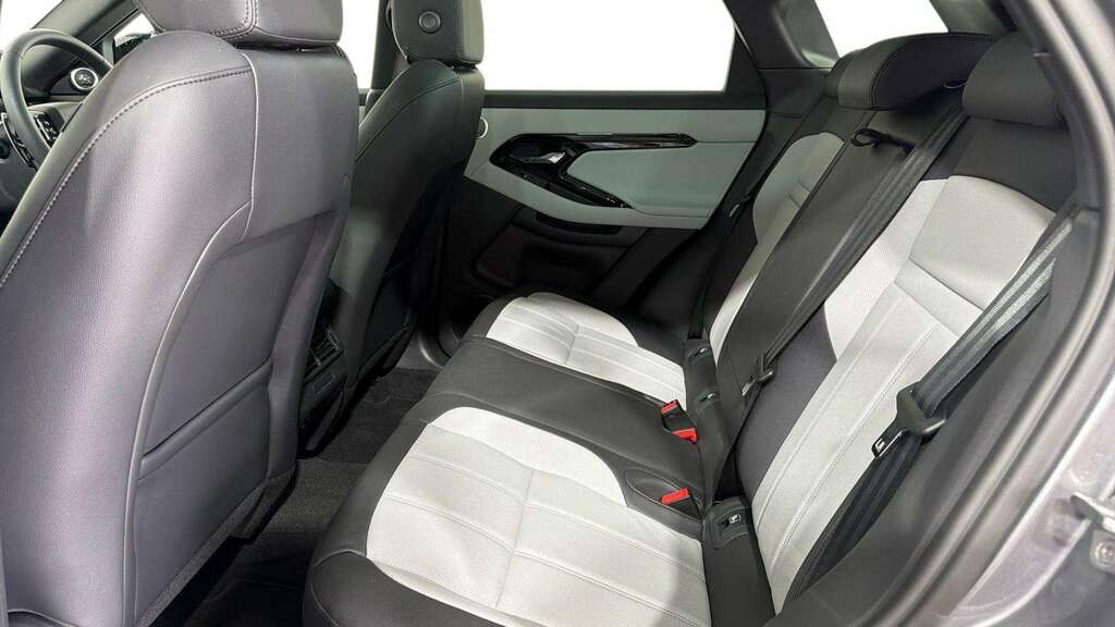 Land Rover Range Rover Evoque 2.0 D200 Dynamic Se 2026 Grey #4