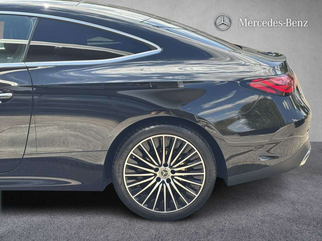 Mercedes-Benz CLE Class 300 4Matic Amg Line Premium 9G-tronic 2024 Black #6