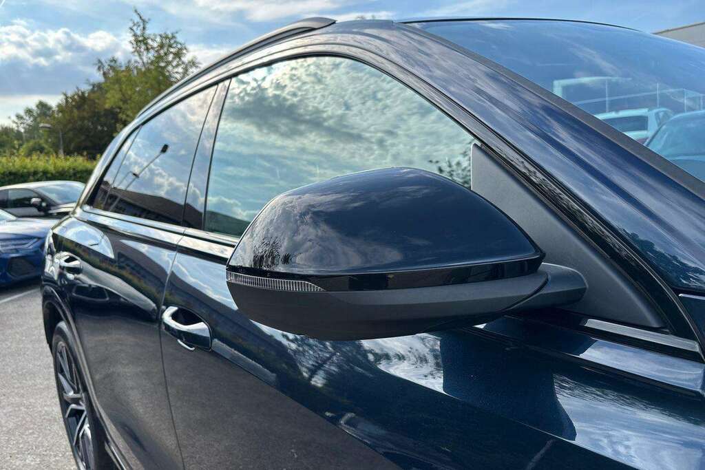 Audi Q8 55 Tfsi Quattro Vorsprung Tiptronic Black #36