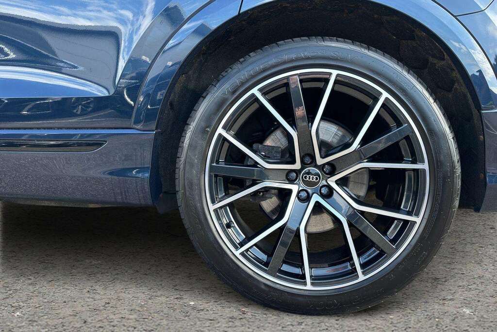 Audi Q8 55 Tfsi Quattro Vorsprung Tiptronic Black #9