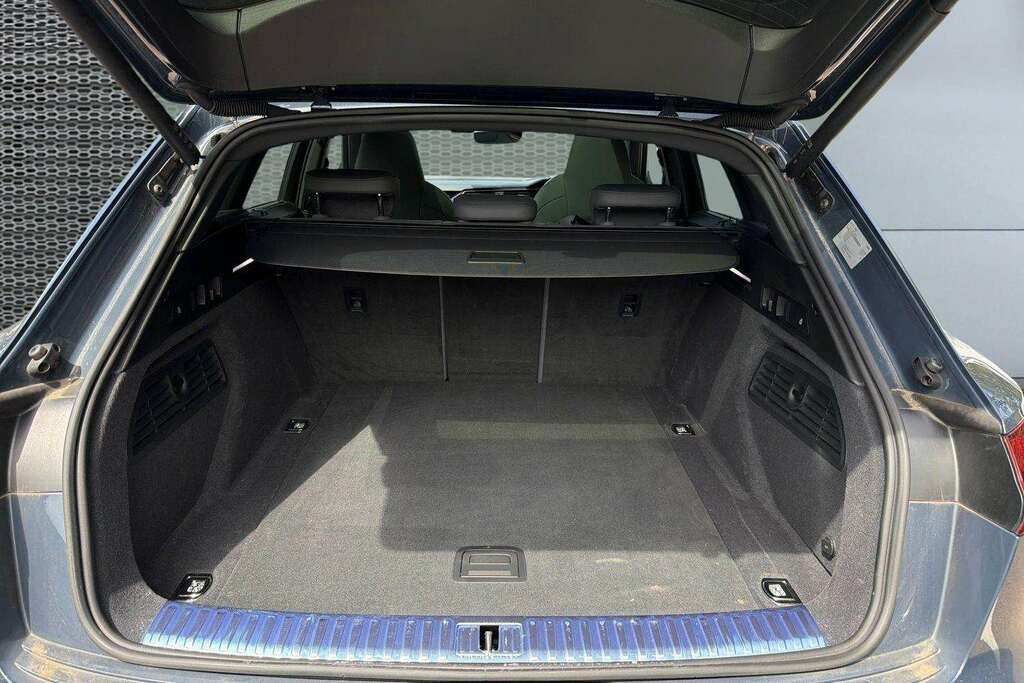 Audi Q8 e tron Sportback Sport 50 E-tron Quattro 250,00 Kw Grey #13
